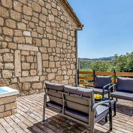 Holiday home 3 Bedroom Awesome In